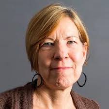 Joanne Carter's Instagram, Twitter & Facebook