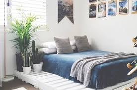 Seiring berkembangnya dunia desain interior, desain kamar tidur saat ini juga cukup bervariasi. Interior Dan Cat Kamar Tidur Minimalis Ukuran 3x4 3x3 Dll