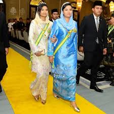 Oyo 1031 aj suite hotel near hospital sultanah nur zahirah kuala terengganu, malaysia. Pesona Tengku Puteri Utama Tengku Nadhirah Zahrah Persis Bondanya Sultanah Nur Zahirah Nona