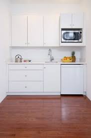 Kitchenette équipée synonymer till bardun. 35 Idees De Kitchenette En 2021 Cuisine Studio Mini Cuisine Cuisine Appartement