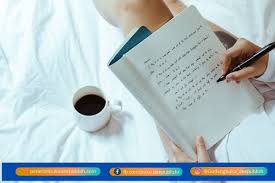 Penggunaan kata depan yang tepat terdapat pada kalimat. Contoh Teks Deskripsi Struktur Kaidah Penulisan Dan Ciri Ciri Lengkap Buku Deepublish