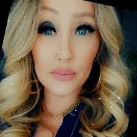 Stephanie Malin's Instagram, Twitter & Facebook