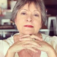 Laura Sidor's Instagram, Twitter & Facebook