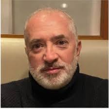 Signe Moore's Instagram, Twitter & Facebook