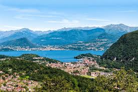 Februar 2020italien rundreiseitalien rundreise, italien sehenswürdigkeiten, lago maggiore von stresa aus hast du einen der schönsten ausblicke auf die borromean inseln. Der Lago Maggiore Piemont Italien