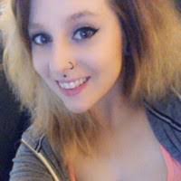 Amber Petrie's Instagram, Twitter & Facebook