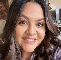 Erendida Navarro's Instagram, Twitter & Facebook