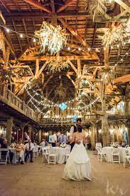 10 Of The Most Stunning Wedding Venues In Wisconsin The Bobber Wedding Venues Wisconsin Stunning Wedding Venues Wisconsin Wedding