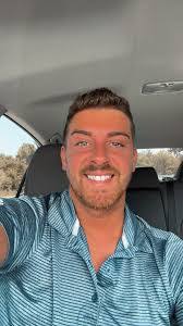 Tyler Manis's Instagram, Twitter & Facebook