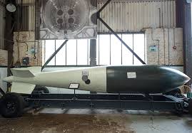 Die bomber führten zwei dieser grand slam bomben mit sich und beschädigten dadurch ihre ziele bei farge massiv. Brooklands Museum Grand Slam 22 000lbs Earthquake Bomb