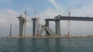 Osman gazi bridge is a suspension bridge, motorway bridge / freeway bridge and steel bridge that was built from 2013 until 2016. Osman Gazi Bridge Dilovasi Altinova 2016 Structurae