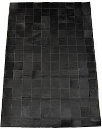 Dieser teppich zaubert eine ländliche atmosphäre in ihr zuhause, ob im esszimmer, wohnbereich oder rückzugsraum. Kuhfell Teppich Schwarz Ca 150 X 100 Cm Kuhfelle Online