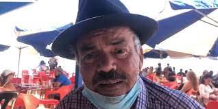 Juan joya borja, alias el risitas, uno de los artistas andaluces más internacionales, ha sido ingresado en el hospital de la caridad de sevilla tras sufrir la amputación de una pierna como consecuencia de una enfermedad. Fallece El Risitas Tras Su Traslado Al Virgen Del Rocio Huelvahoy Com