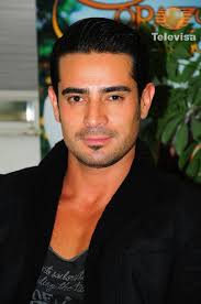 Ricardo Franco lanza ataques homofóbicos en redes sociales