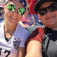 Holiday Hitch (Small Town Sapphics, #4) by Cara Porter