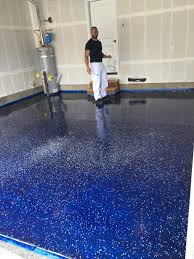 This Man Lined His Garage With Blue Tape What He Pours On The Floor Won T Bore Him Anytime Soon Garage Dekorieren Garage Boden Garagen Makeover