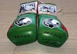 Contact felix sturm on messenger. Getragene Boxhandschuhe Von Felix Sturm Aus Seinem Stieglitz Kampf