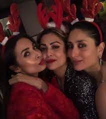 Kareena Kapoor Khan Had Hosted A Christmas Bash Last Night At Her Residence In Mumbai Many Of Her Close Friends Kareena Kapoor Khan Kareena Kapoor Short Curls
