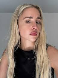 Thankfull…. & wondering if I should dye my hair dark brown or black?