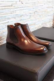 bota social masculina chelsea cns arrow em couro cor madeira com solado em borracha top rubbe botas masculinas bota chelsea masculina botas de couro masculinas