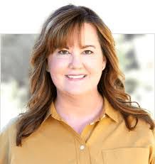 Anne Stolz's Instagram, Twitter & Facebook