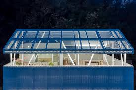 Air bnb travel stays around the world! This Open Air Top Floor Of House Lets Residents Enjoy The Outdoors While Staying In Yanko Design