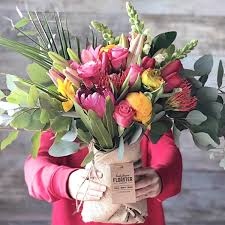 Descubre ramos de flores originales y rosas espectaculares, con envío a domicilio en nuestra florsiteria online. Suscripcion De Ramos De Flores Frescas A Domicilio Florster
