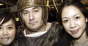 Tributes paid to Hong Kong bar owner Paul Buxton, 'larger-than-life Aussie  who made the rest seem pallid'