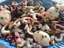 L'insalata di mare è un piatto fresco, ricco e perfetto da portare in tavola sia come antipasto che come piatto unico. Insalata Di Mare Cucinando Con Roberta