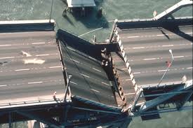 A Section Of The Bay Bride Collapses After The Loma Prieta Earthquake San Francisco 1989 790 X 525 San Francisco Earthquake Earthquake San Francisco Bay Area