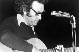 E zeca afonso é, sem dúvida alguma, uma das figuras musicais da revolução dos cravos. Nos 90 Anos De Zeca Afonso Preservar Uma Obra De Interesse Nacional Abrilabril