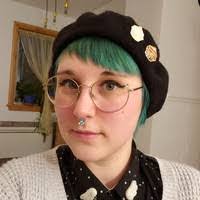 Gwendolyn Beebe's Instagram, Twitter & Facebook