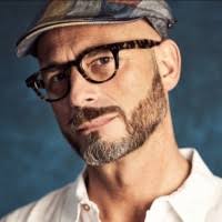 80+ profili “Tomas”