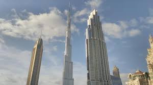 Burj khalifa is a megatall skyscraper in dubai, united arab emirates, the building is best known for being the current world's tallest skyscraper, it's name: Sensasi Menakjubkan Di Burj Khalifa Dubai Gedung Tertinggi Dunia Lifestyle Liputan6 Com