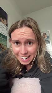 Mother @reneé I need it now girl (I’m begging) #reneerapp #kissit #biteme  #newmusic #mother