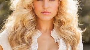 Tessa Burns's Instagram, Twitter & Facebook