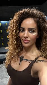 Hola mi Rakel hermosa ❤️❤️❤️ Siempre te admiro tus grandes Ojos bellos  preciosa ❤️❤️❤️ Dama 🌹🌹🌹 Saludos para ti 🌹 desde Cuba  🇨🇺🇨🇺🇨🇺🇨🇺🇨🇺🇨🇺🇨🇺🇨🇺🇨🇺🇨🇺🇨🇺