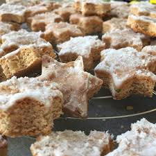 Recette Des Leckerlis D Alsace Gateau De Noel Recette Gateau Noel Recette Recette Bredele