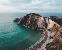 .en españa, especialmente durante el verano, el norte de españa también es un destino preferido en asturias se encuentra el bonito pueblo de llanes. Los Mejores Sitios Del Norte De Espana Para Tus Proximas Vacaciones