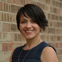 Lindsay Hensley's Instagram, Twitter & Facebook