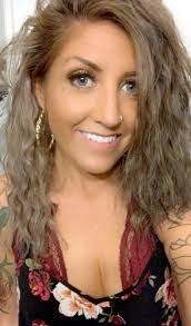 Colleen Mcguire's Instagram, Twitter & Facebook