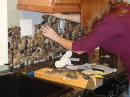 They first gained popularity in restaurants, home bars, and bathroom backsplash. Installing River Pebble Backsplash