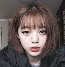 Find korean hairstyles for men and boys with short, medium, and long hair. See Through Bangs Blunt Bob Short Hair With Bangs Korean Short Hair Shot Hair Styles