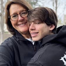 Miriam Mcnally's Instagram, Twitter & Facebook