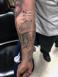 Best Black And Grey Tattoo Artists In San Diego Chicano Art Clown Girl Tattoo Black And Grey Tattoos Tattoos Chicano Art