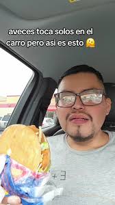 Rafael Salazar Esposa