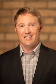 Thomas Hineline's Instagram, Twitter & Facebook