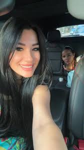 Si pudieras definir nuestra relación en una palabra o frase, cuál sería.  Voy a leerles con atención. 🤩✌