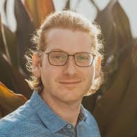 Scott Lichtenstein's Instagram, Twitter & Facebook