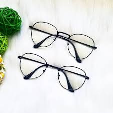 Talyan Gozluk Geldi Kutusuyla Birlikte 39 90tl Urunu Biz Numarasiz Camla Yolluyoruz Siz Optiklerde Numarali Cam Taktirabilirsiniz Gozluk Canta Gelin